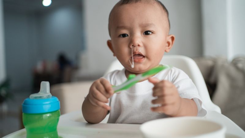 Cách trị nghẹt mũi nhanh nhất cho trẻ khi thời tiết thay đổi